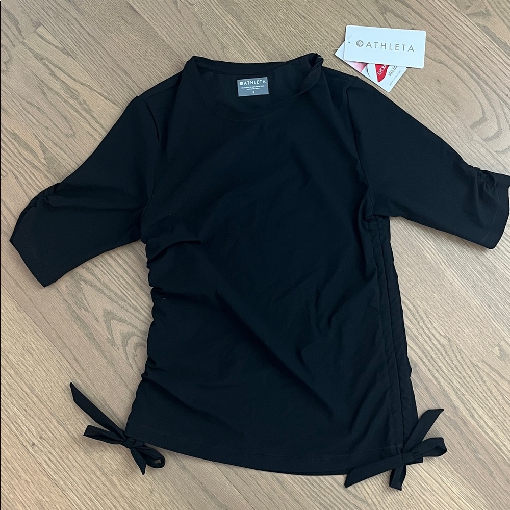 NWT | Athleta UPF rashguard | black | small